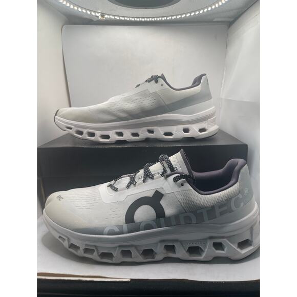 On Cloudmonster Running Shoe (Women) Size 12.5 main image 8